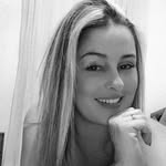 Carol Peixoto - @carolpeeeixoto - Instagram
