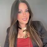 Carol Rios - @carolberrhomes - Instagram