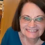 Carol Rolls - @hookedtoread - Instagram