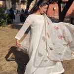 Carol Suman_13 - @carol_suman13 - Instagram