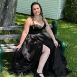 Carolanne Kingsborough - @carolanne_kings - Instagram