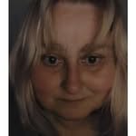 @carolecairns42 - Instagram