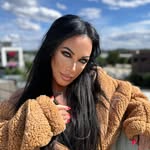 @carole_caves.hair - Instagram