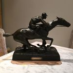 Carole Edwards - @caroleedwardsantiques - Instagram