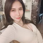 Carole McBride - @huangqingqing258 - Instagram