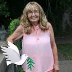 Carole Singleton - Facebook