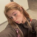 Caroline Adam - @_carolineadam - Instagram