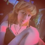Caroline Albritton - @carolinesmokes - Instagram