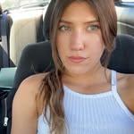 Caroline Alva - @carolinekat - Instagram