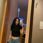 Caroline Alvarez - @carolineanalea - Instagram