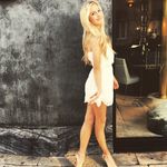 Caroline Amos - @carolineamoss - Instagram