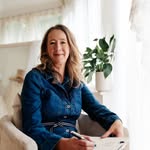Caroline Arthur   Wedding Dress Lifecycle Expert - @carolinearthurbridal - Instagram
