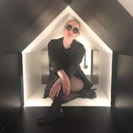 Caroline Ashton - @cazaroline - Instagram