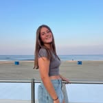 Caroline Brooks - @caroline.106 - Instagram