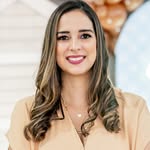 Carol Della Costa - @carolinedellacosta - Instagram