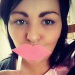 Caroline Devine - @caz787 - Instagram