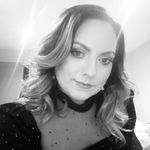 Caroline Devine - @82devine - Instagram