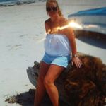 Caroline Devlin - @carolined2709 - Instagram