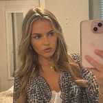 CAROLINE DREW - @carolinedreww_ - Instagram
