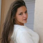 Caroline Flora - @carolineflora2 - Instagram