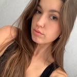 @carolinefloyd - Instagram