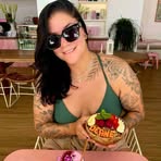 Caroline Foster - Facebook
