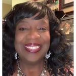 Carolyn Curry Fontenot - @carolynglitzandglamboutique - Instagram