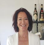 Caroline Fraser - Facebook