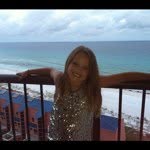 @carolinefrerichsfanpage - Instagram