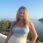 Caroline Gallagher - @carogallagher - Instagram