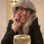 Caroline Gannon - @lunawoodyearsmith - Instagram