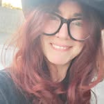 Caroline Gardner - @carolineinthedesert - Instagram