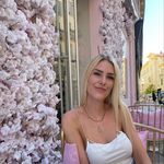 Caroline Larsen - @_caroline_larsen - Instagram