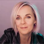 Caroline Le Flour | Humoriste | Autrice | Conférencière | Psy - @la_chauve_sourit - Instagram