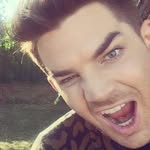 Caroline Leung - @lyyglambert - Instagram