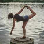 Caroline Löw - @wildmindyoga - Instagram