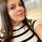 Caroline Mora - Facebook