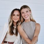 Caroline & Neely - @twogirlsandatrunk - Instagram
