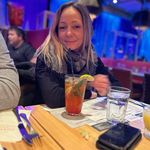 Caroline Perron - @caroline.perron.54 - Instagram
