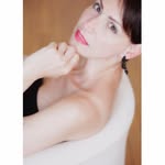 Caroline Petit - @caropetit10 - Instagram