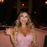 Caroline Pons - @yourcaroline_93 - Instagram