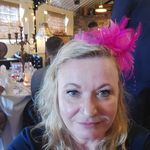 Caroline Potts - @caroline.potts.33 - Instagram