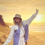 Caroline Sand - Facebook