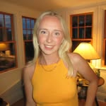 caroline - @caroline.weinsteinn - Instagram