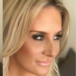 Caroline Welsh - @carolinecon77 - Instagram