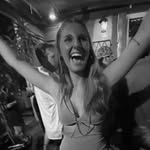 caroline yancy - @thehapppymoments - Instagram