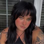 Caroline Yates - Facebook