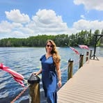 Caroline Yates - Facebook