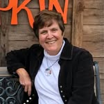 Carolyn Bauer - @jeyof80592 - Instagram