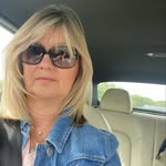 Carolyn Bertrand - @carolynbertrand87 - Instagram